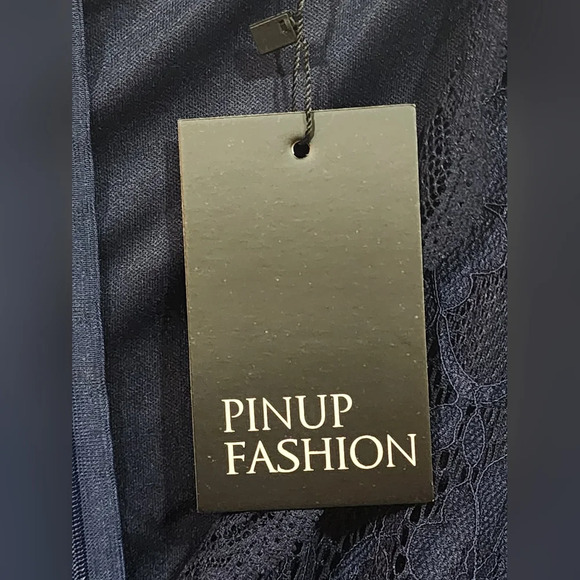 Navy Blue dress with lace bodice and slwevs and a flowy chiffon skirt Size 24W - Picture 5 of 6